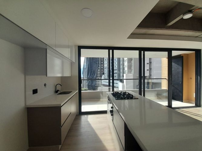 Apartamento de 2 alcobas en arriendo en Loma Del Esmeraldal, Envigado, 126 m² · foto 7 de 19