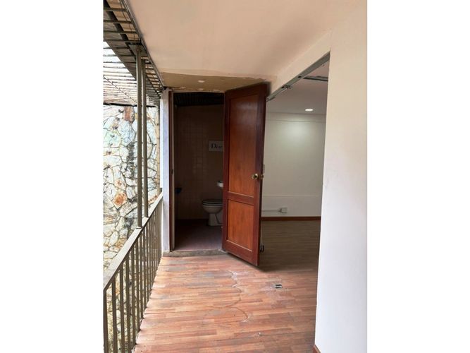 Casa de 7 alcobas en venta en Normandia, Cali, 690 m² · foto 8 de 21