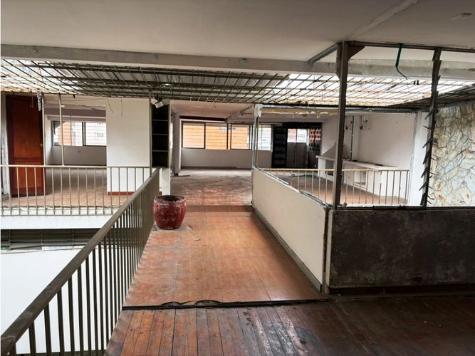 Casa de 7 alcobas en venta en Normandia, Cali, 690 m² · foto 11 de 21