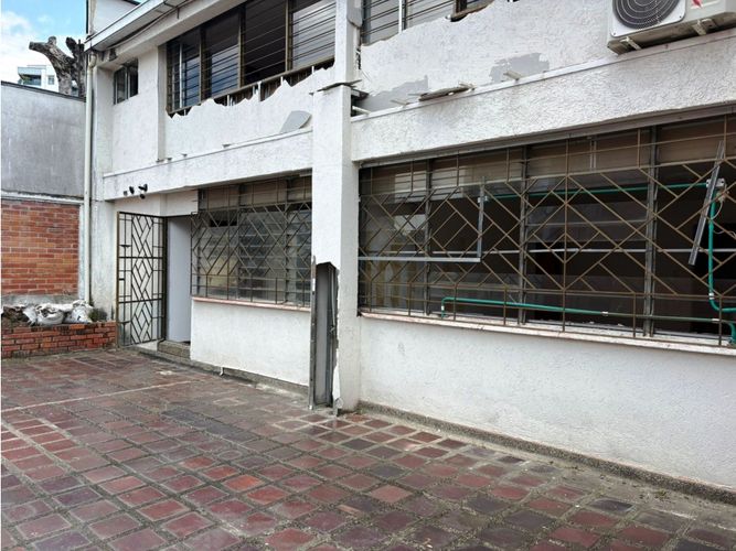 Casa de 7 alcobas en venta en Normandia, Cali, 690 m² · foto 13 de 21