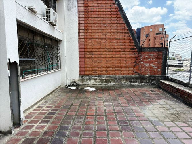 Casa de 7 alcobas en venta en Normandia, Cali, 690 m² · foto 17 de 21