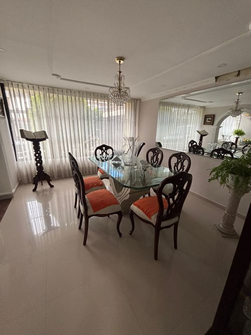 Casa de 4 alcobas en venta en Niza Norte, Bogotá, 320 m² · foto 8 de 24