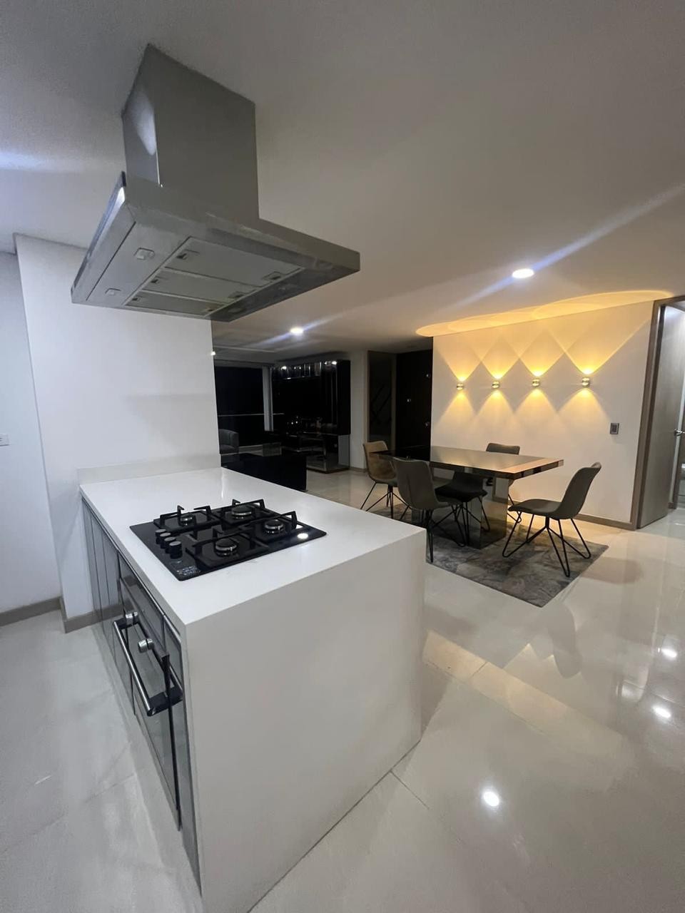 Apartamento en venta en Laureles, Medellín · foto 15 de 18