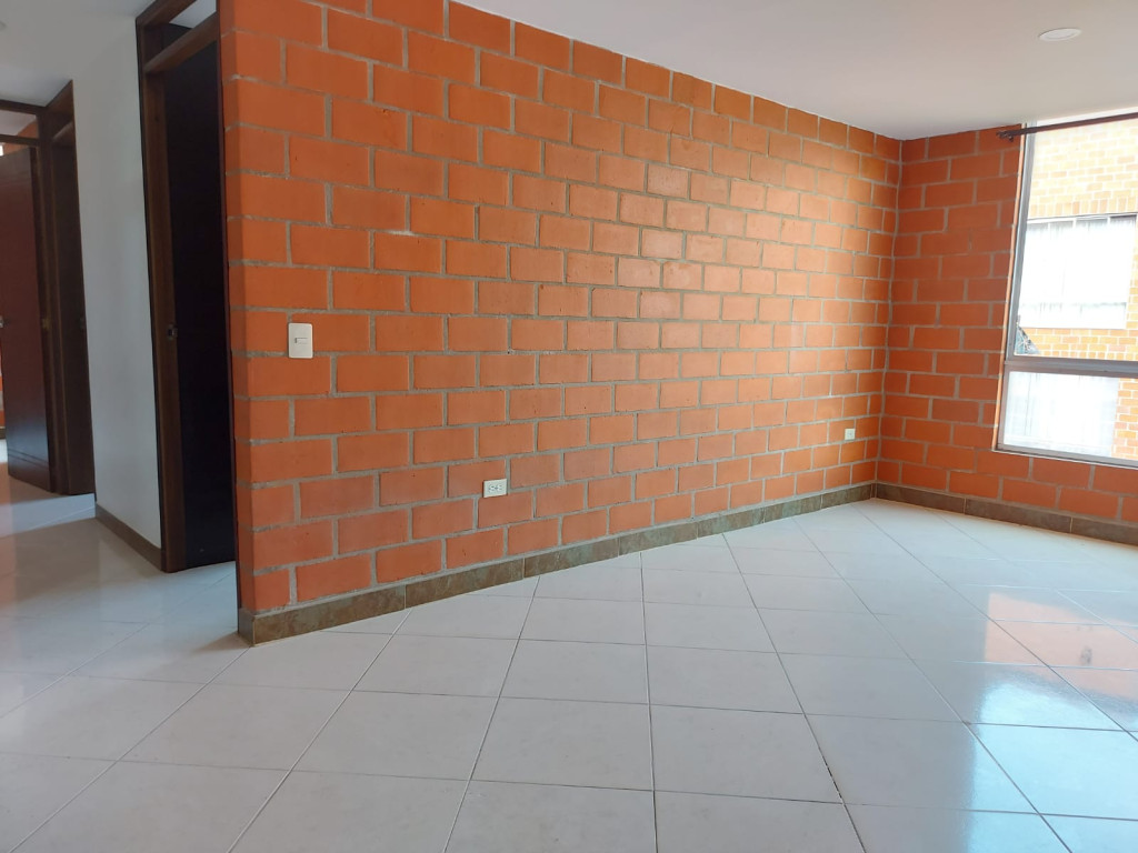 Apartamento en venta en Maria Auxiliadora, Marinilla · foto 2 de 12