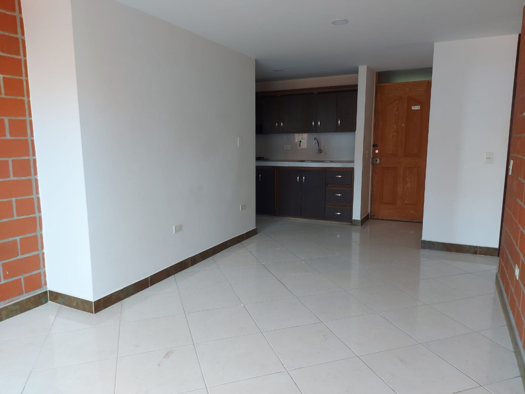 Apartamento en venta en Maria Auxiliadora, Marinilla · foto 3 de 12