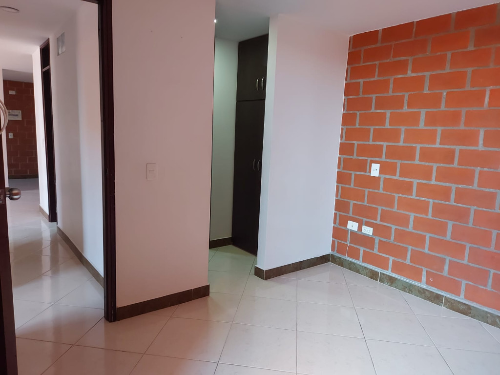 Apartamento en venta en Maria Auxiliadora, Marinilla · foto 6 de 12