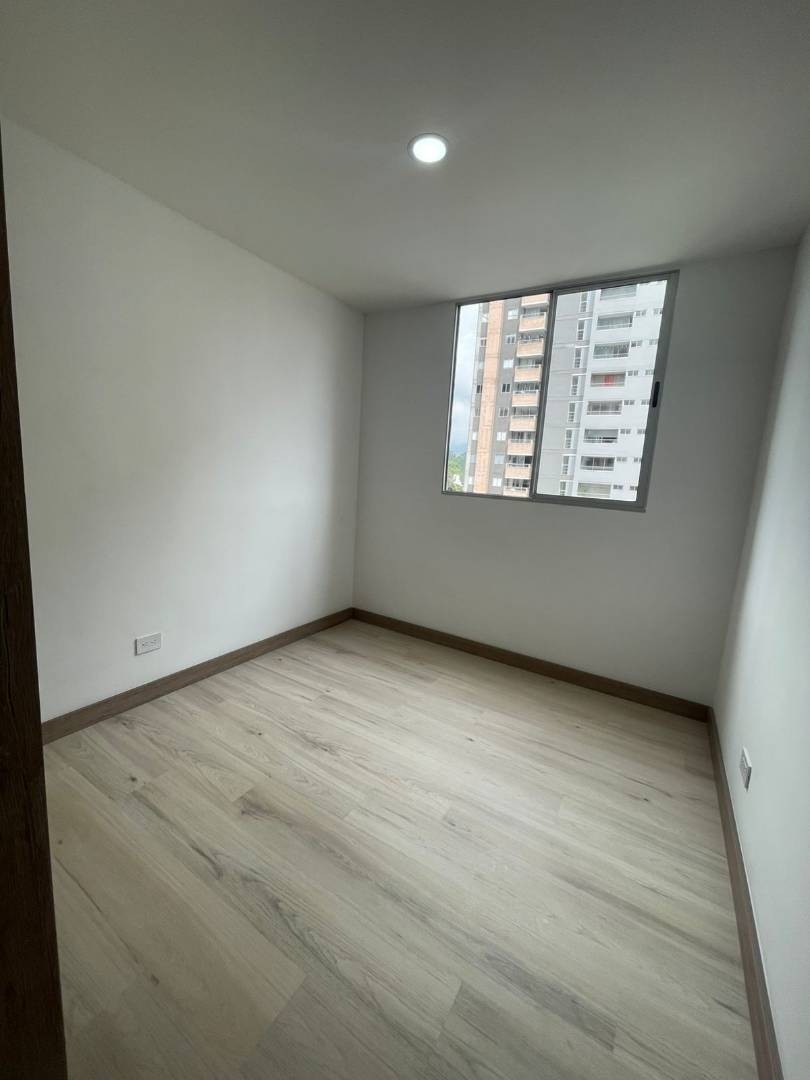 Apartamento en venta en La Ferreria, La Estrella · foto 6 de 15