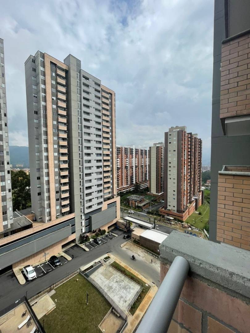 Apartamento en venta en La Ferreria, La Estrella · foto 14 de 15