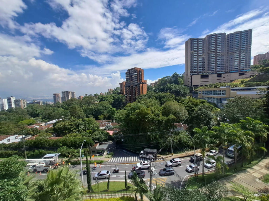 Apartamento en arriendo en El Campestre, Medellín · foto 8 de 24