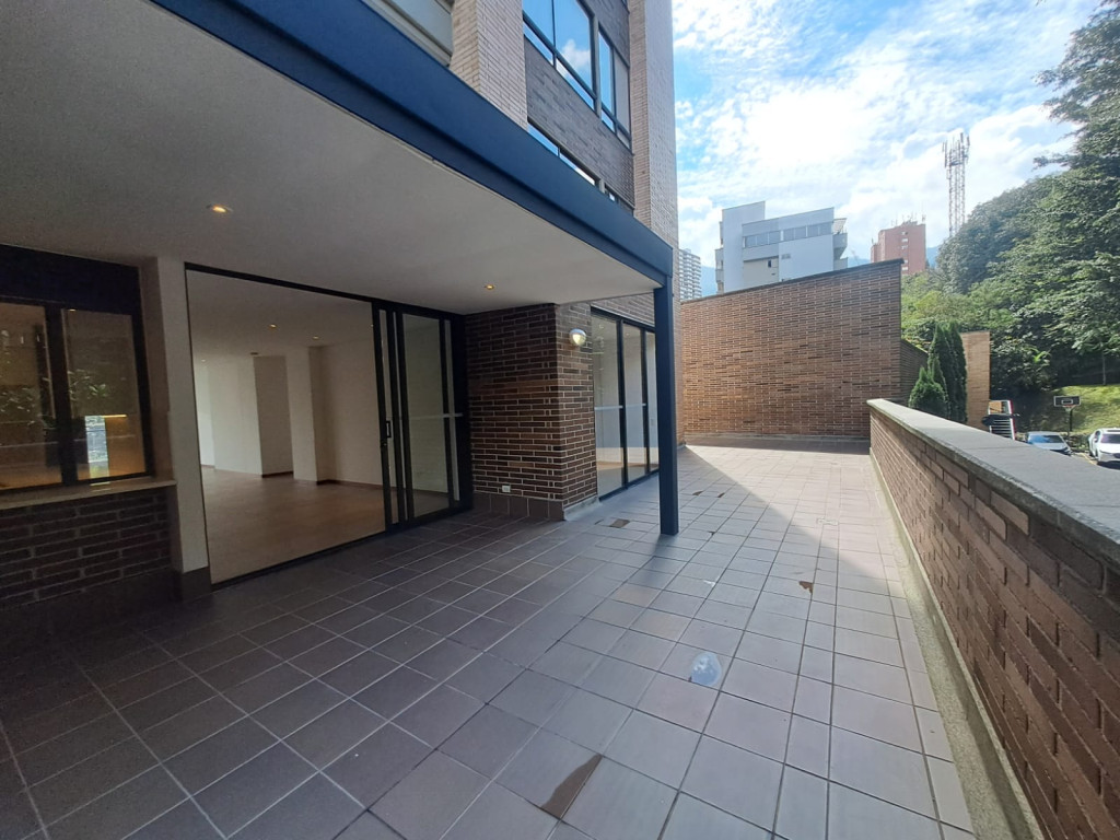 Apartamento en arriendo en El Campestre, Medellín · foto 10 de 24