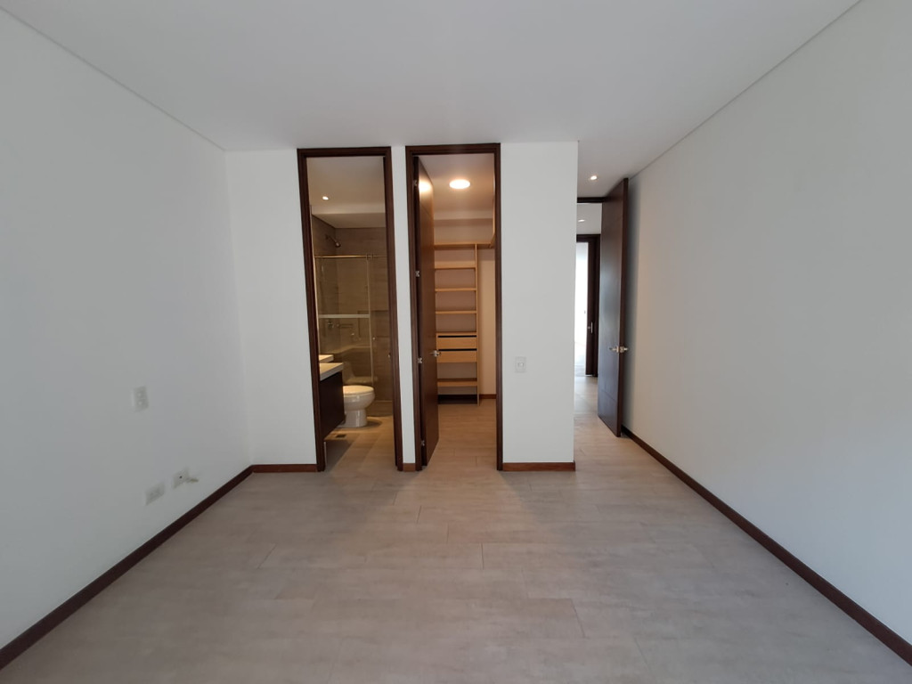 Apartamento en arriendo en El Campestre, Medellín · foto 14 de 24