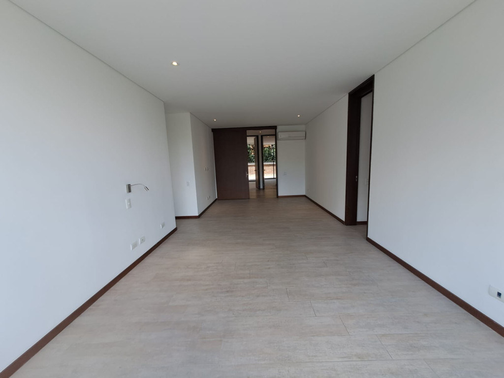 Apartamento en arriendo en El Campestre, Medellín · foto 22 de 24