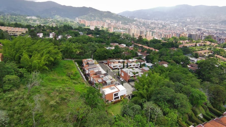 Lote en venta en El Poblado, Envigado, 6000 m² · foto 4 de 18