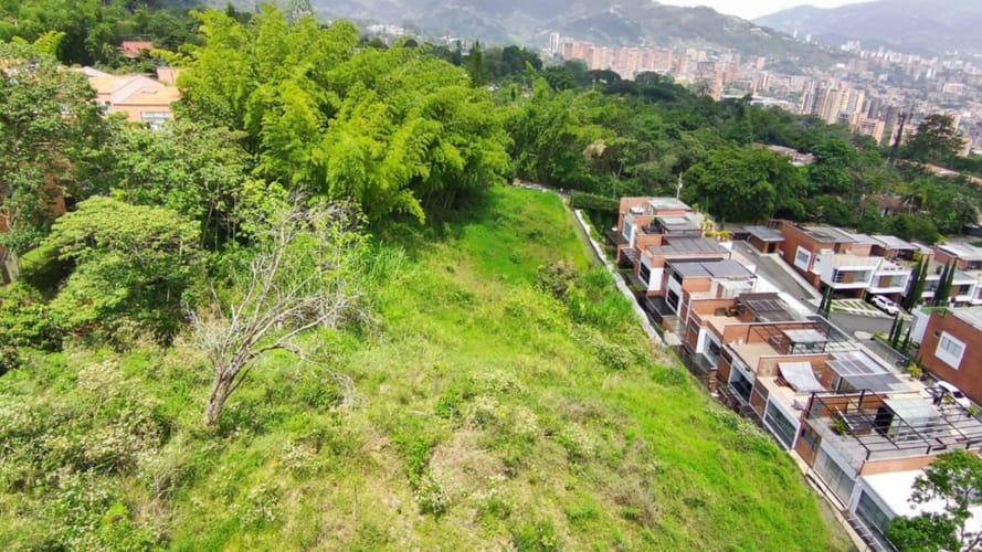 Lote en venta en El Poblado, Envigado, 6000 m² · foto 9 de 18