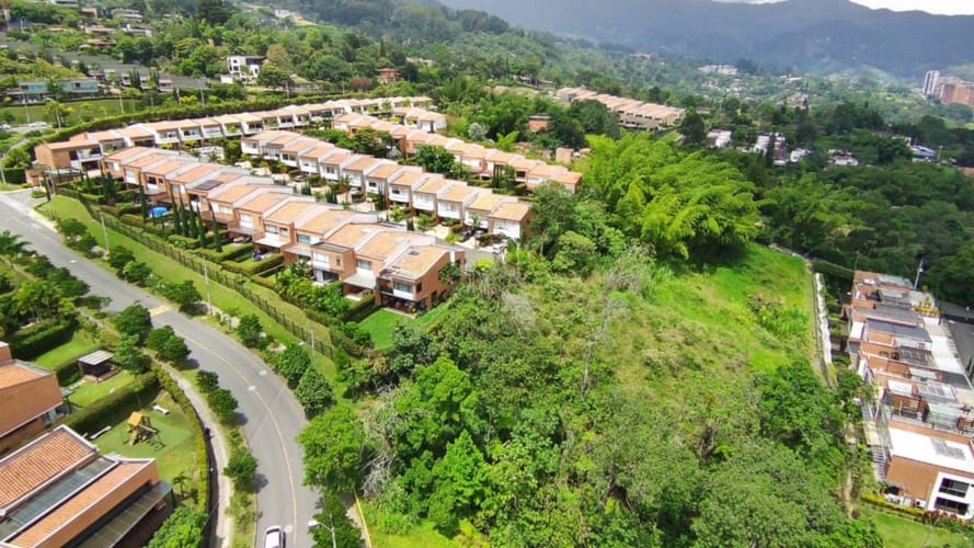Lote en venta en El Poblado, Envigado, 6000 m² · foto 11 de 18
