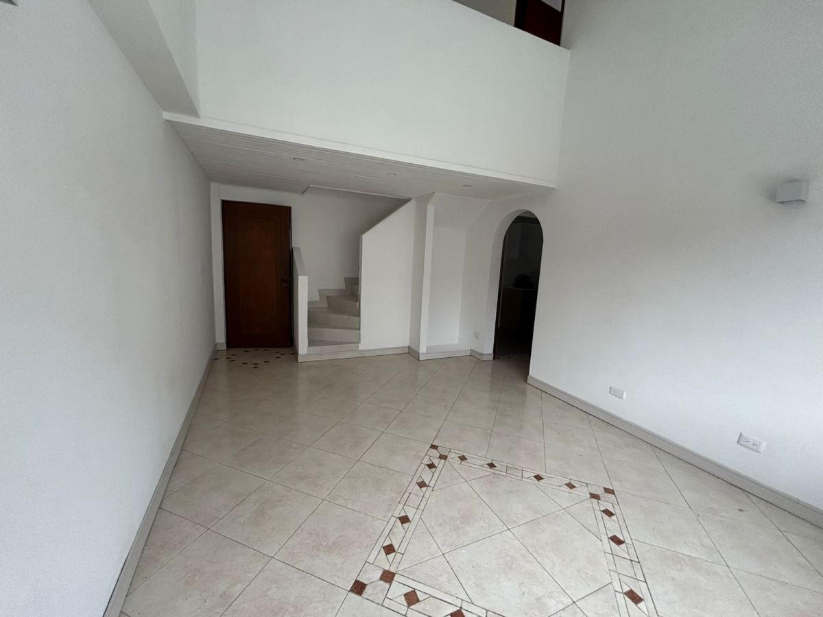 Apartamento en venta en Cedritos, Bogotá · foto 8 de 24