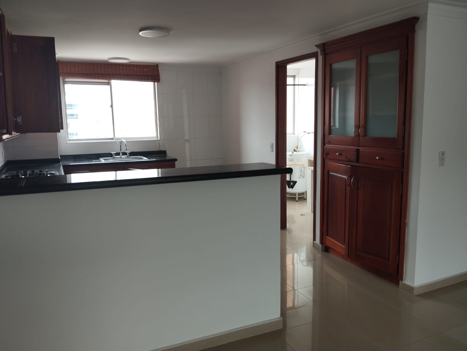 Apartamento en arriendo en Laureles, Medellín · foto 4 de 16