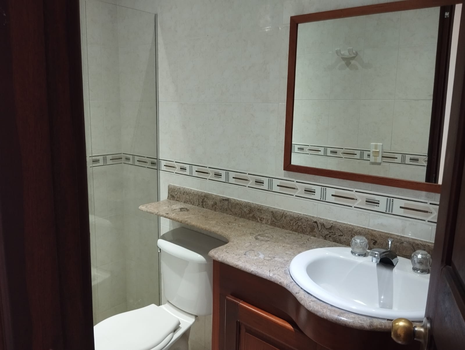 Apartamento en arriendo en Laureles, Medellín · foto 8 de 16