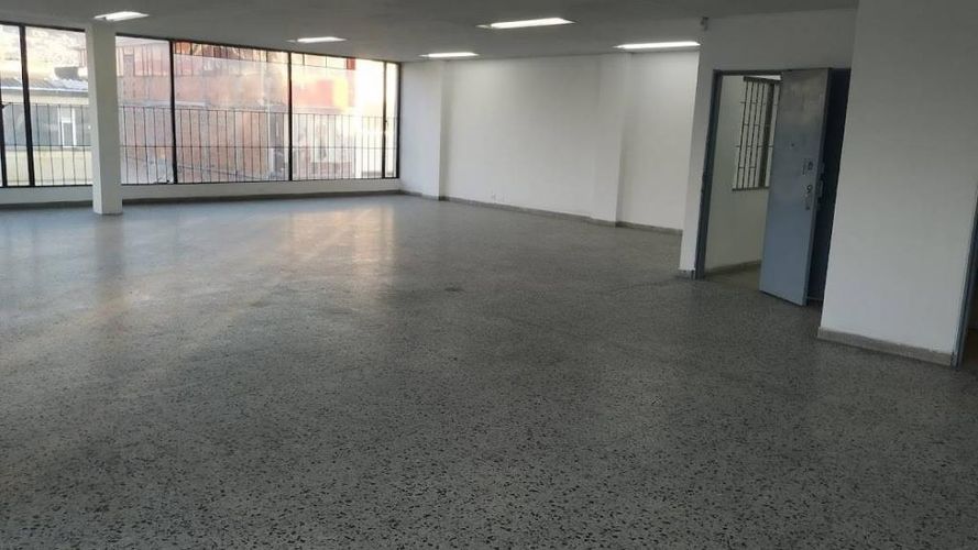 Casa de 3 alcobas en venta en Restrepo, Bogotá, 950 m² · foto 5 de 16