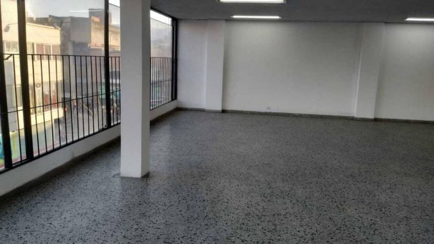 Casa de 3 alcobas en venta en Restrepo, Bogotá, 950 m² · foto 8 de 16