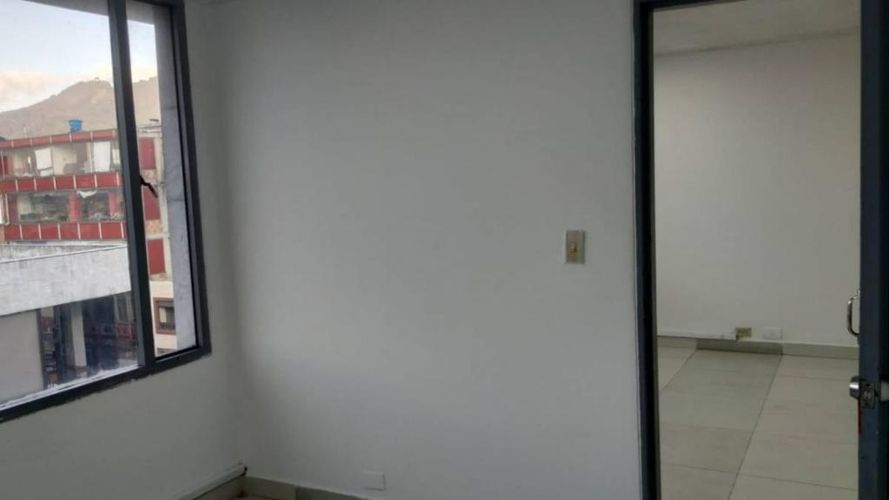 Casa de 3 alcobas en venta en Restrepo, Bogotá, 950 m² · foto 10 de 16