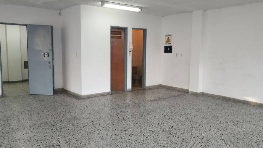 Casa de 3 alcobas en venta en Restrepo, Bogotá, 950 m² · foto 12 de 16