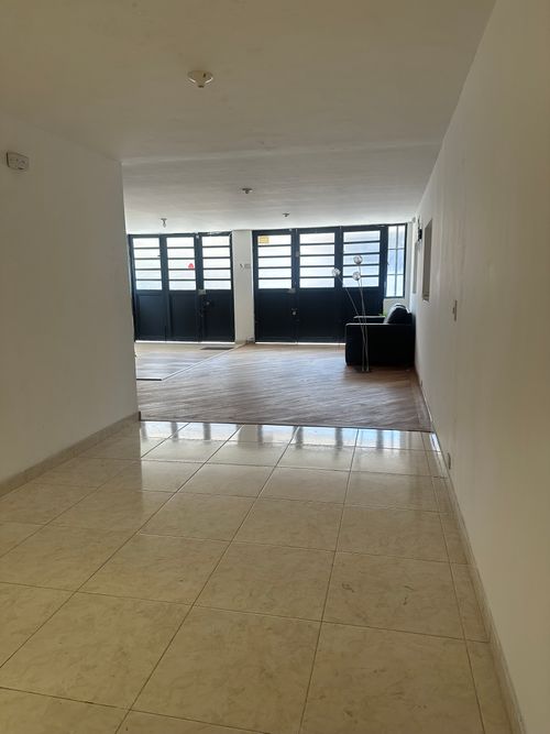 Casa de 4 alcobas en arriendo en Boyaca Real, Bogotá, 310 m² · foto 3 de 13