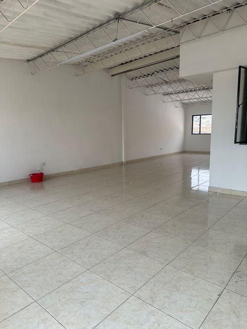 Casa de 4 alcobas en arriendo en Boyaca Real, Bogotá, 310 m² · foto 8 de 13