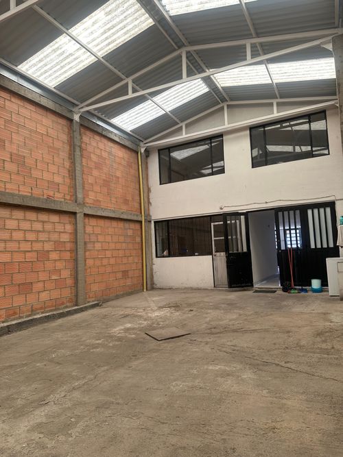 Casa de 4 alcobas en arriendo en Boyaca Real, Bogotá, 310 m² · foto 12 de 13