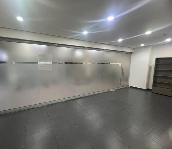 Local en arriendo en El Poblado, Medellín, 34 m² · foto 7 de 13