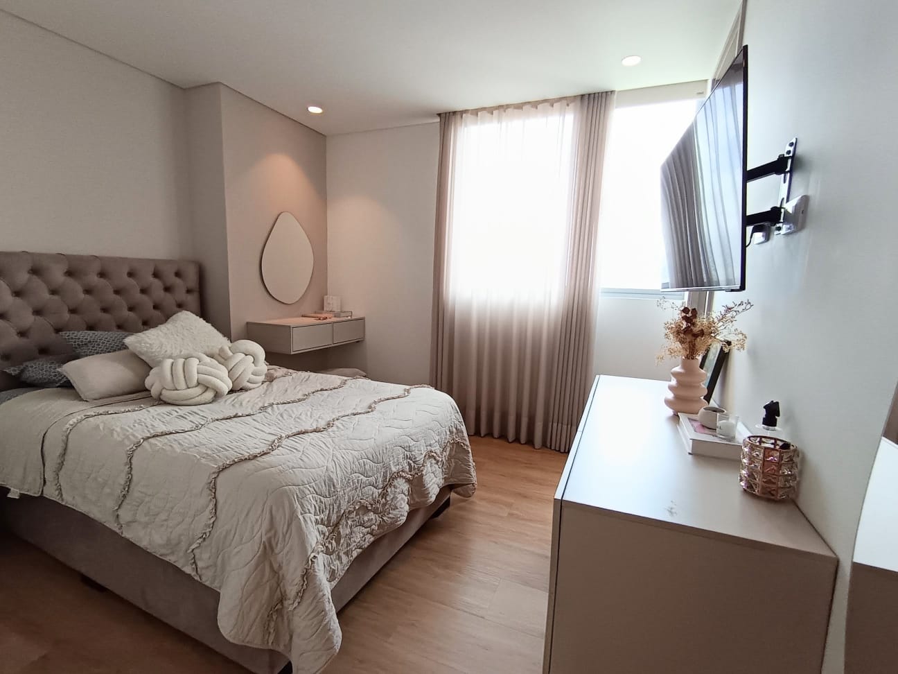 Apartamento en venta en Loma Del Esmeraldal, Envigado · foto 9 de 24