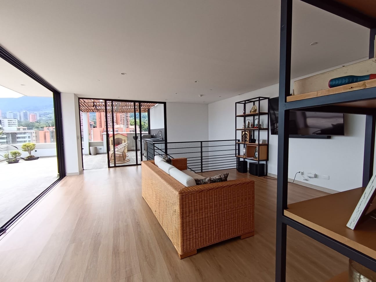 Apartamento en venta en Loma Del Esmeraldal, Envigado · foto 15 de 24