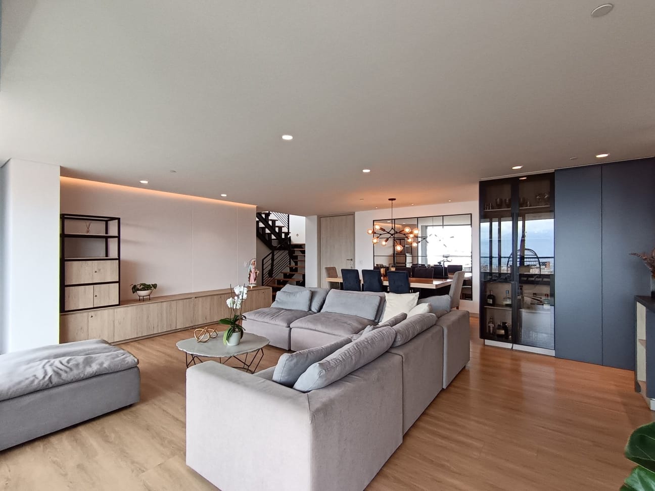 Apartamento en venta en Loma Del Esmeraldal, Envigado · foto 17 de 24