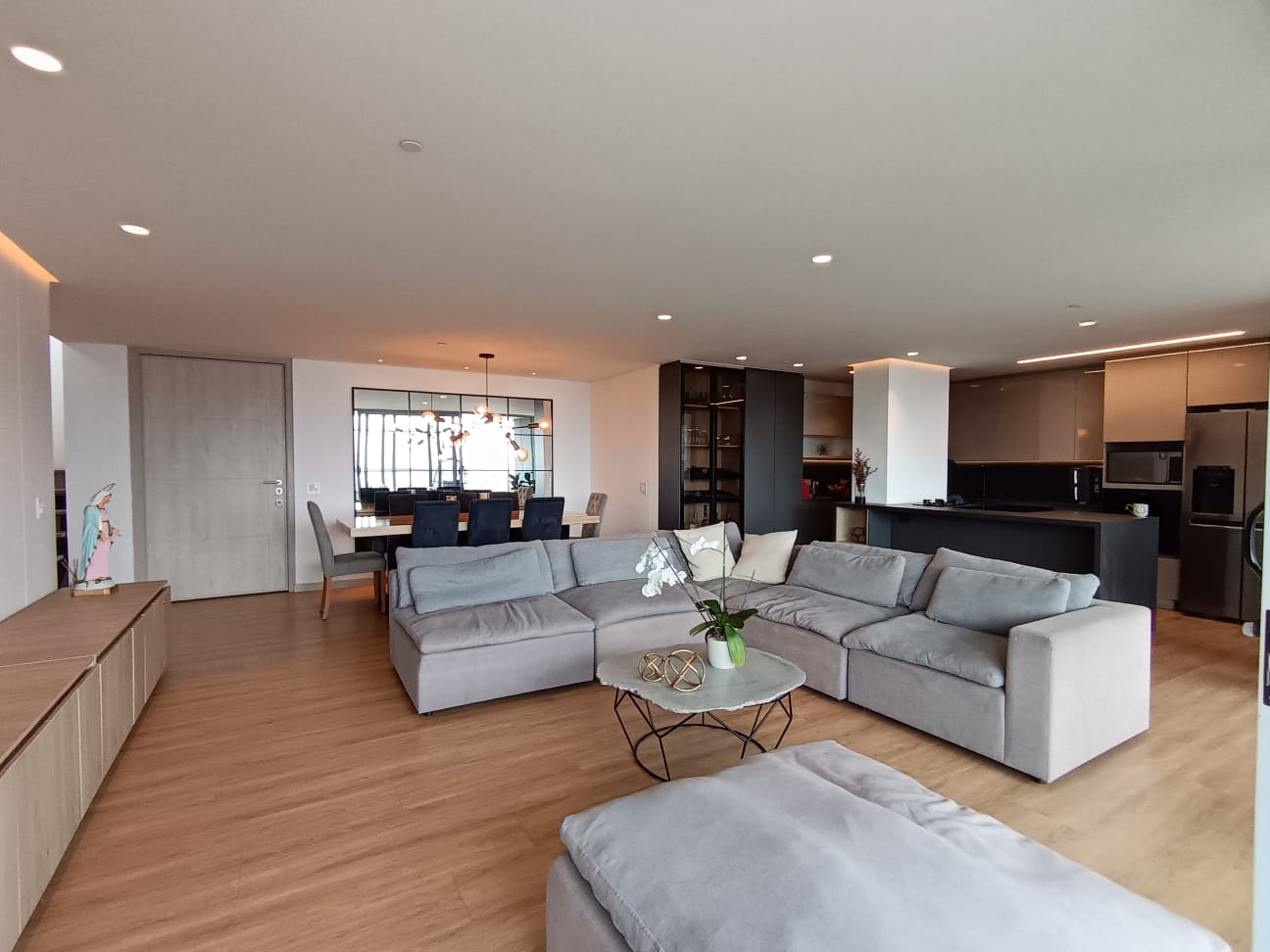 Apartamento en venta en Loma Del Esmeraldal, Envigado · foto 18 de 24