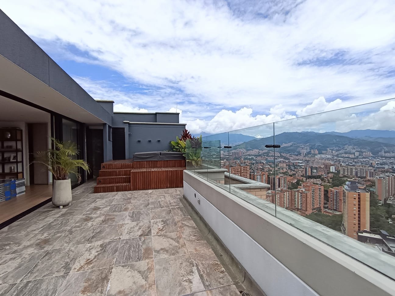 Apartamento en venta en Loma Del Esmeraldal, Envigado · foto 22 de 24