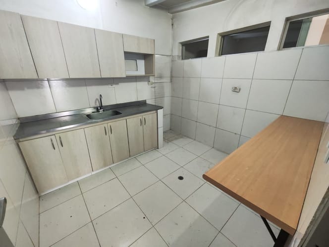 Local en arriendo en Laureles, Medellín, 670 m² · foto 3 de 20