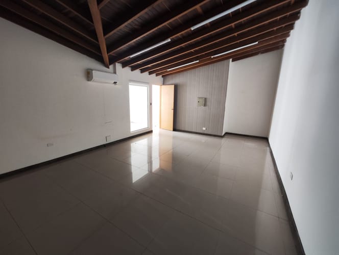 Local en arriendo en Laureles, Medellín, 670 m² · foto 10 de 20