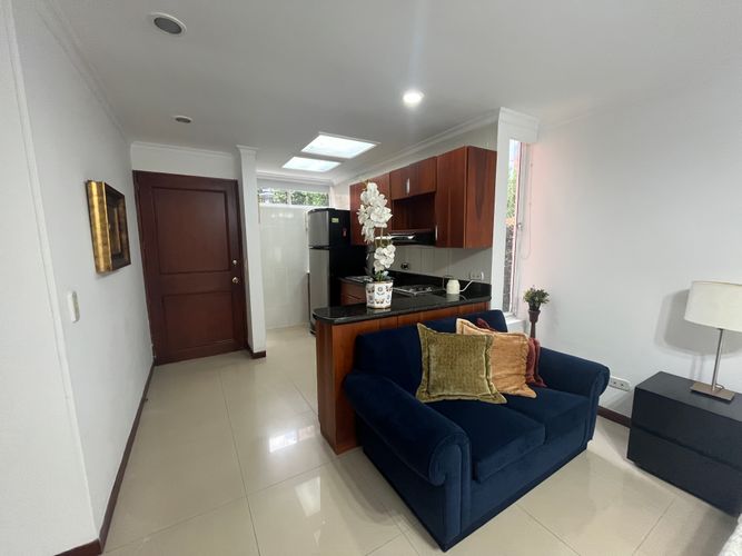 Casa de 4 alcobas en venta en Loma Benedictinos, Envigado, 285 m² · foto 6 de 24
