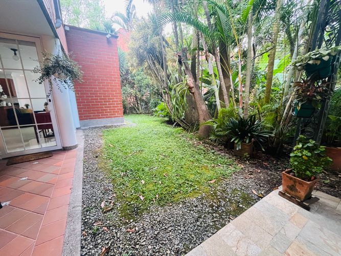 Casa de 4 alcobas en venta en Loma Benedictinos, Envigado, 285 m² · foto 7 de 24
