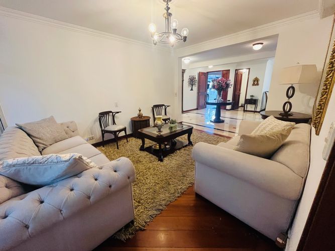 Casa de 4 alcobas en venta en Loma Benedictinos, Envigado, 285 m² · foto 10 de 24