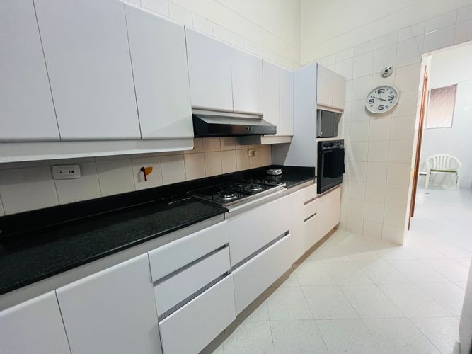 Casa de 4 alcobas en venta en Loma Benedictinos, Envigado, 285 m² · foto 14 de 24