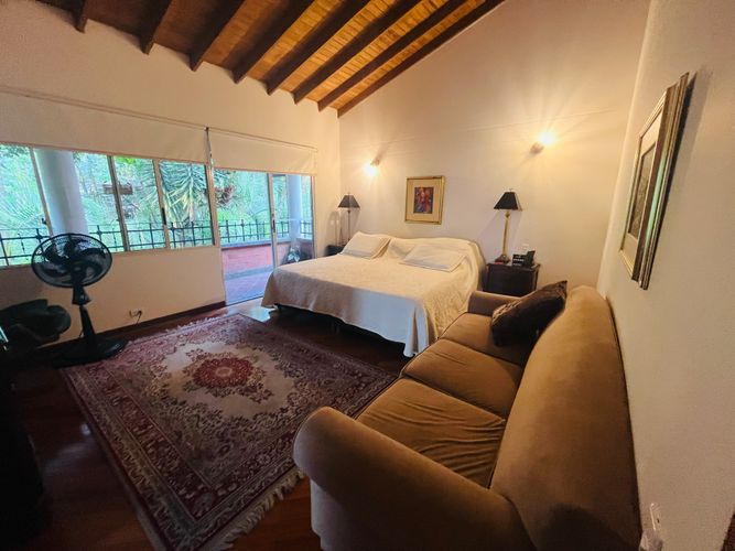 Casa de 4 alcobas en venta en Loma Benedictinos, Envigado, 285 m² · foto 17 de 24