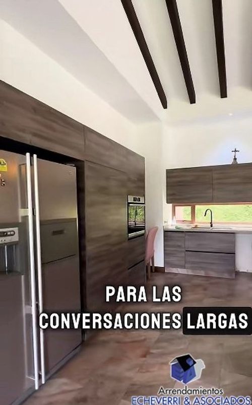 Casa de 4 alcobas en venta en Loma Del Escobero, Envigado, 1623 m² · foto 2 de 18
