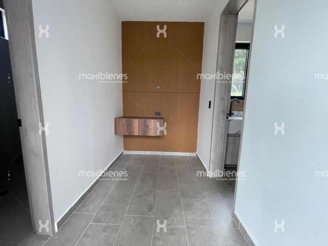 Apartamento de 4 alcobas en arriendo en El Chuscal, El Retiro, 400 m² · foto 4 de 24