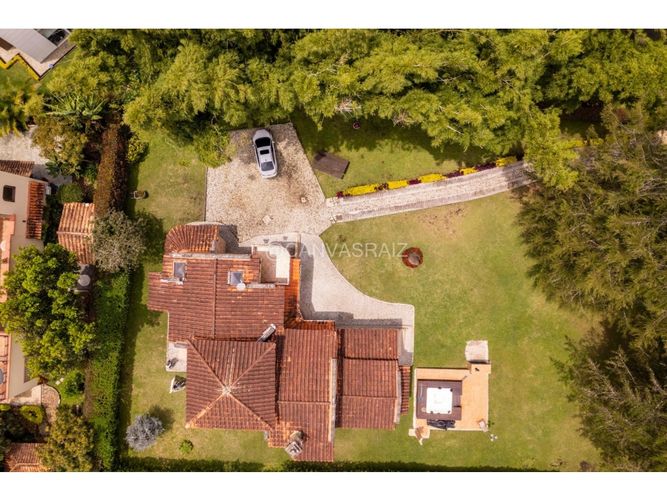 Casa de 4 alcobas en venta en Llano Grande, Rionegro, 320 m² · foto 3 de 8