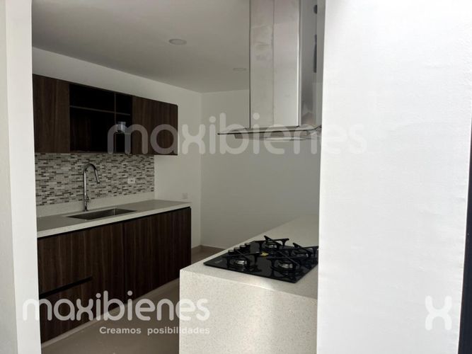 Casa de 2 alcobas en venta en La Ceja, 153 m² · foto 4 de 24