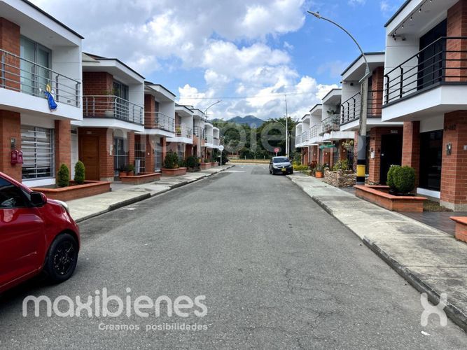 Casa de 2 alcobas en venta en La Ceja, 153 m² · foto 8 de 24