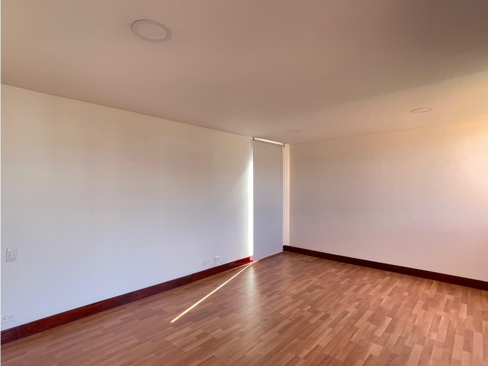 Apartamento en arriendo en La Calera, Medellín · foto 7 de 18