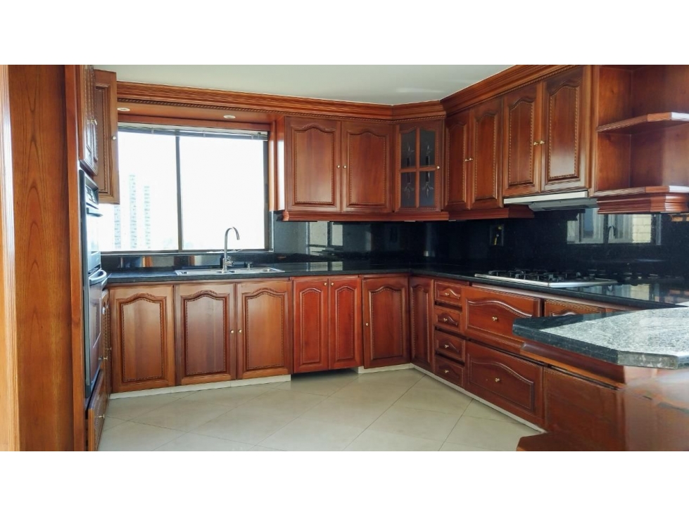 Apartamento en arriendo en El Tesoro, Medellín · foto 7 de 10