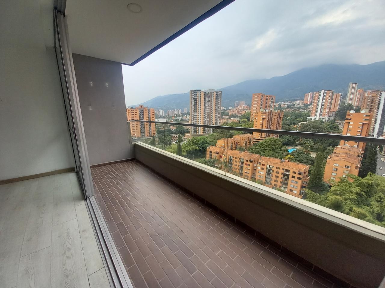 Apartamento en venta en Ditaires, Itagüí · foto 2 de 24